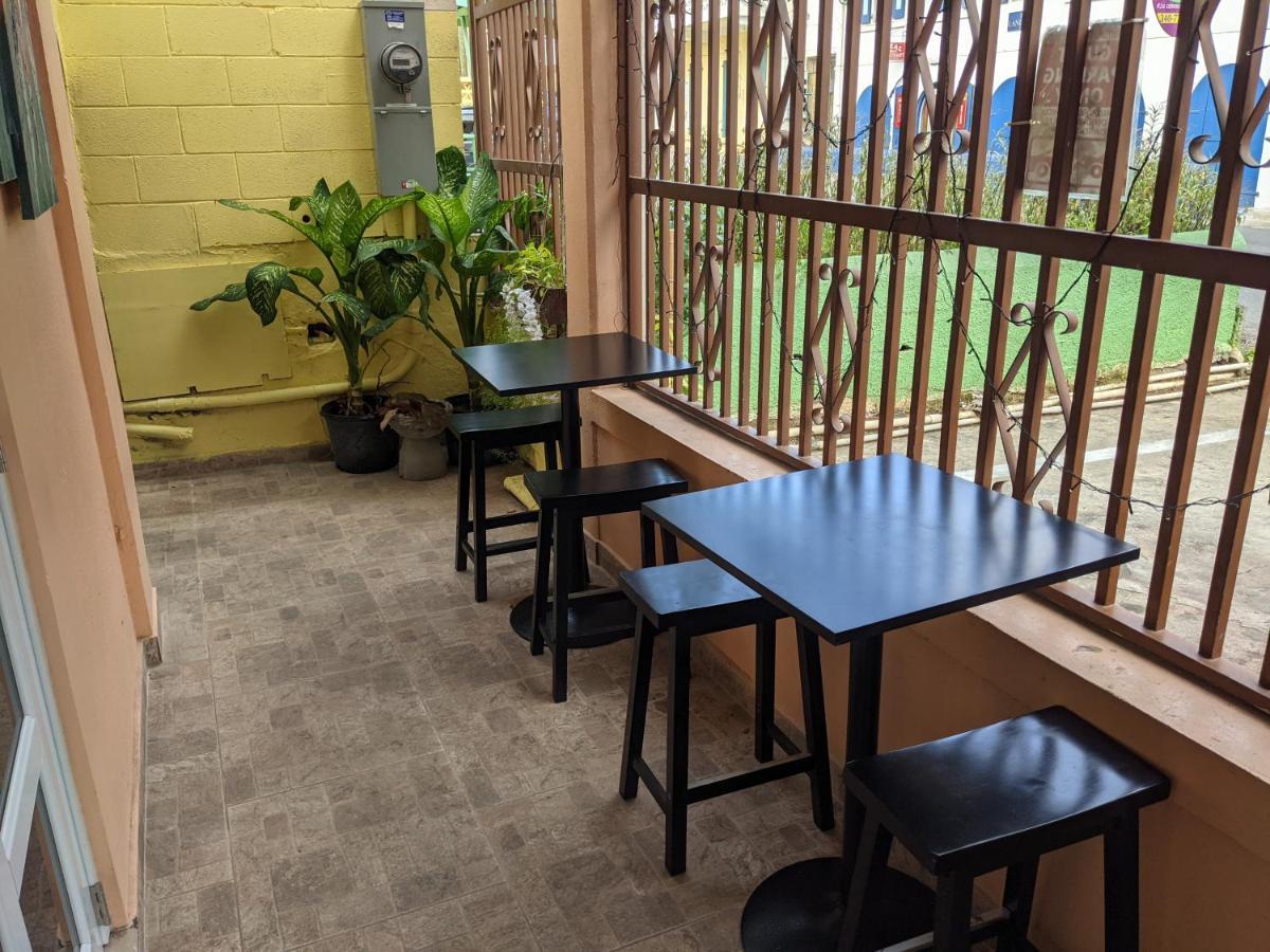 Midtown Guest House Charlotte Amalie Exteriör bild