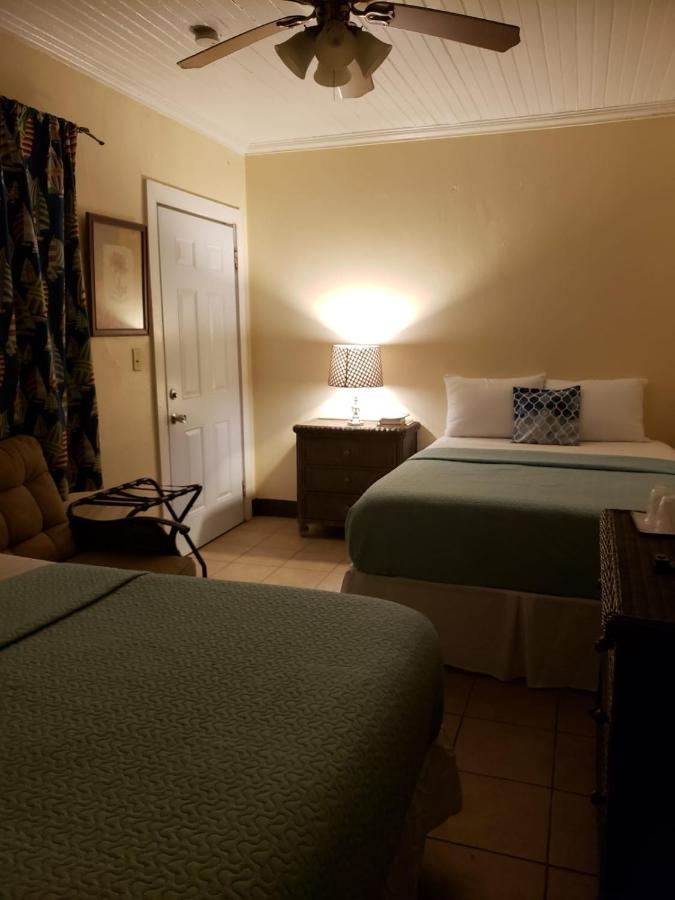 Midtown Guest House Charlotte Amalie Exteriör bild