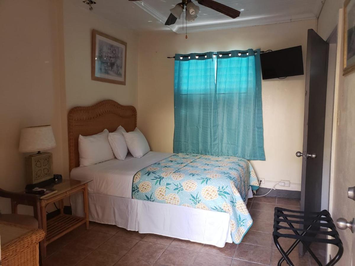 Midtown Guest House Charlotte Amalie Exteriör bild