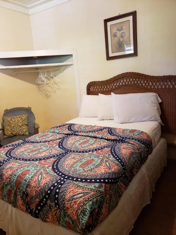 Midtown Guest House Charlotte Amalie Exteriör bild