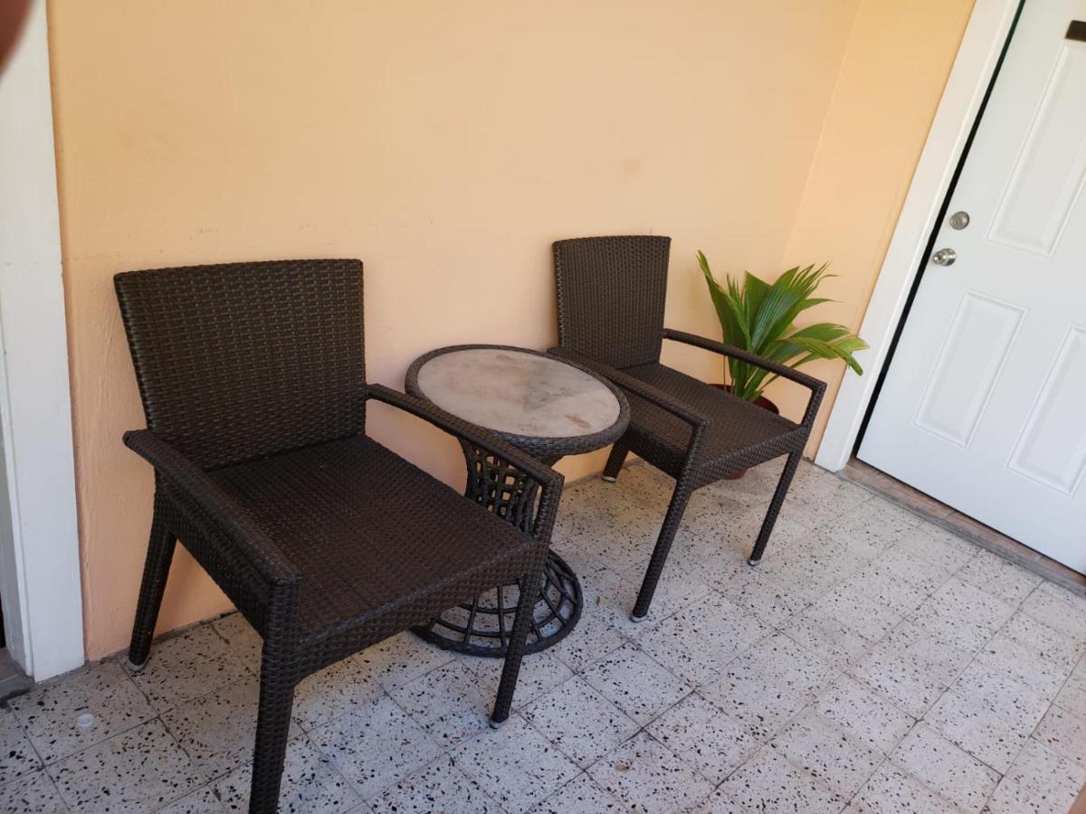 Midtown Guest House Charlotte Amalie Exteriör bild